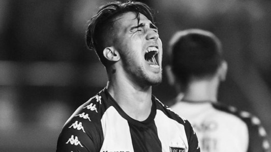 Murió un futbolista al caer de un sexto piso