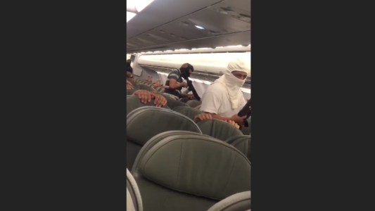 Pánico por secuestro de avión que resultó ser un simulacro