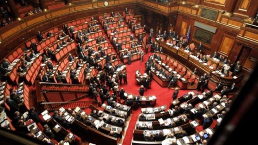 Reforma constitucional en Italia: votan reducir la cantidad de parlamentarios