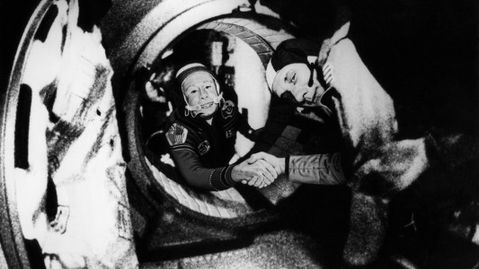 Murió Alexéi Leonov, el primer hombre en realizar una caminata espacial