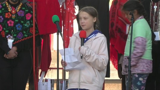 Sin el Nobel, Greta Thunberg continúa militando contra le cambio climático