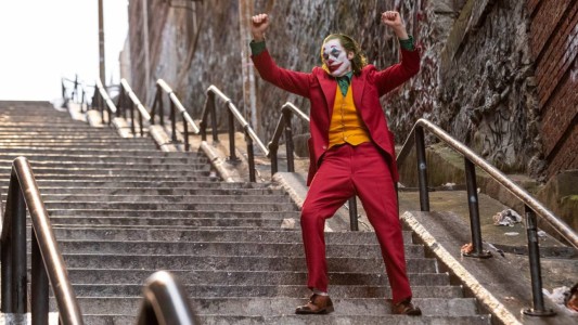 Condenado por pedófilo, no cobrará regalías el autor de una canción de "Guasón"