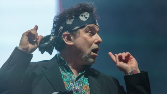 Calamaro paró el recital de Mar del Plata para retar a los guardias de seguridad