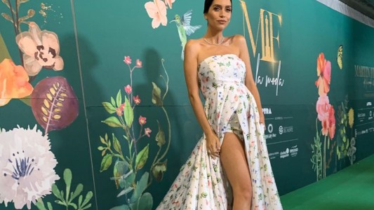 El blooper hot de Zaira Nara en los Martín Fierro de la moda