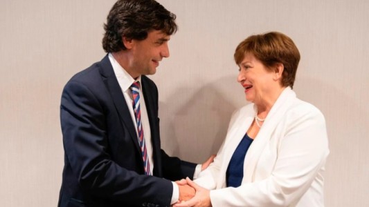 Lacunza dijo que Argentina tienen un problema de liquidez, no de solvencia