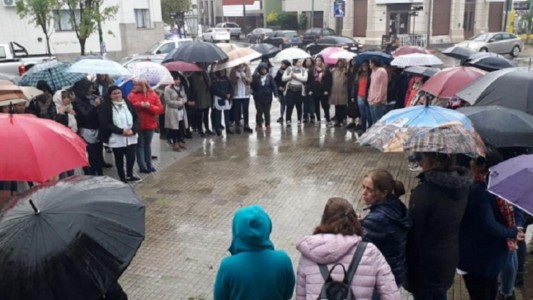 Una maestra terminó internada con ACV tras ser atacada por el papá de un alumno