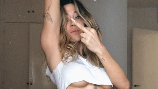 Jimena Barón publicó foto hot y la gastaron por el elástico de la bombacha