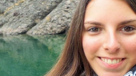 Una chica se tiró de un taxi por temor a ser violada