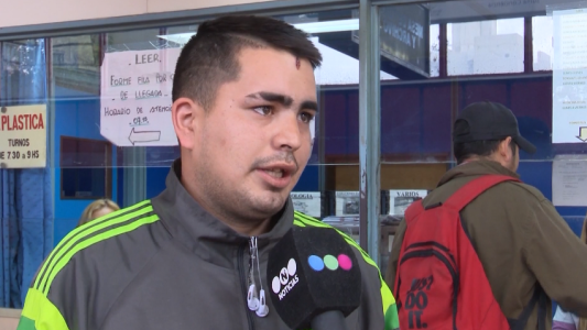 Esperaba el colectivo, recibió un disparo en la frente y sobrevivió