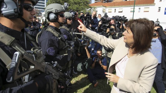 Patricia Bullrich: "Esa filosofía del golpe de Estado callejero es algo que tenemos que combatir fuertemente"