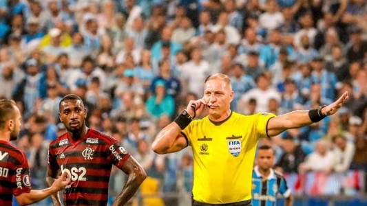 Flamengo-Gremio: regalarán cerveza cada vez que paren el partido para revisar el VAR