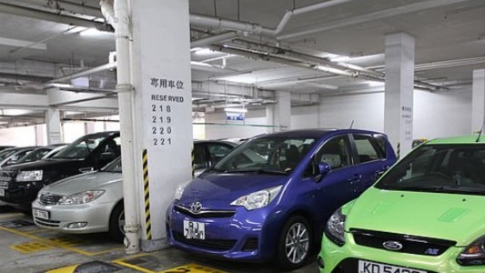 En plena crisis en Hong Kong, un magnate pagó US$ 1 millón por un espacio de cochera