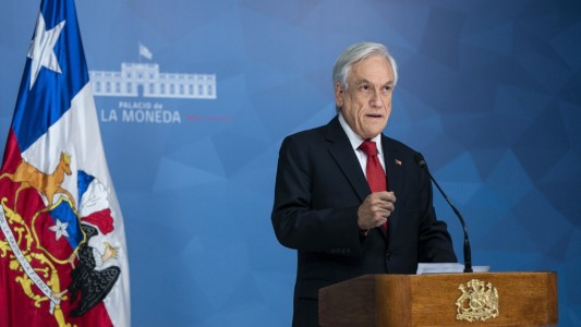 Chile: para frenar las protestas, Piñera envió al Congreso el proyecto de ley que anula la suba de la tarifa eléctrica