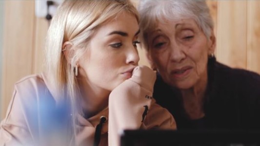 Lali presentó el backstage de "LaLigera"