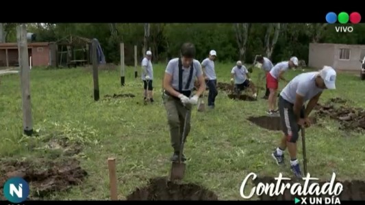 Contratado por un día: Roberto Funes Ugarte se prueba como "pocero"