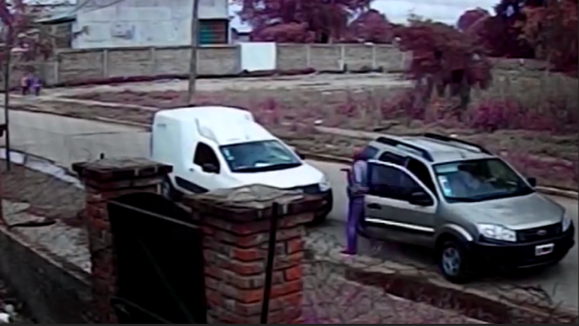 En segundos roban una camioneta en González Catán