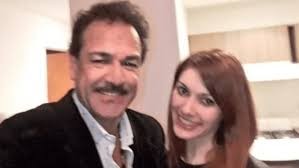 Hallaron 20.000 dólares en la casa de la tía del mago Alex