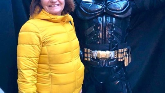 El canto de Bullrich con Batman desde Nueva York: "Vamos a volver"