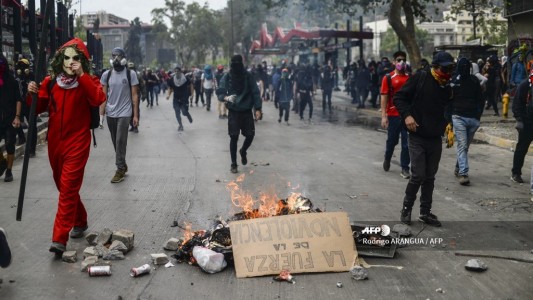 Chile: con barricadas y rutas desviadas arrancó el "súper lunes" de protestas