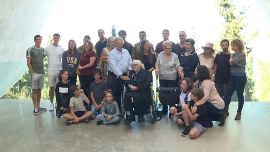 Sobrevivientes del Holocausto se reunieron con su salvadora 75 años después