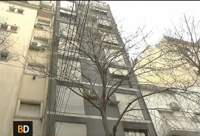 Dos personas aparecieron muertas en una bañera