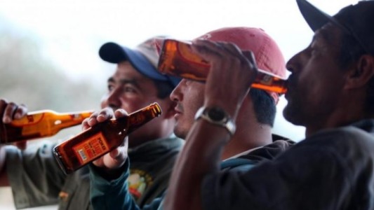 Nuevo intendente tucumano pide a sus empleados que no vayan a trabajar borrachos pero permite resacas