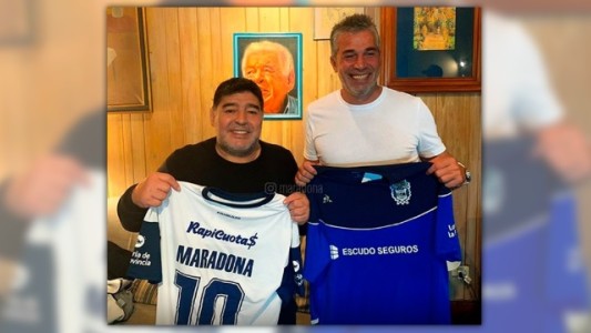 Diego Maradona se iría de Gimnasia si Pellegrino no sigue como presidente