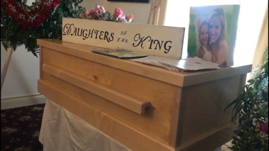 Mormones despiden a las víctimas del ataque en México