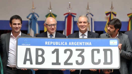 Es oficial el cambio de patentes para autos y motos