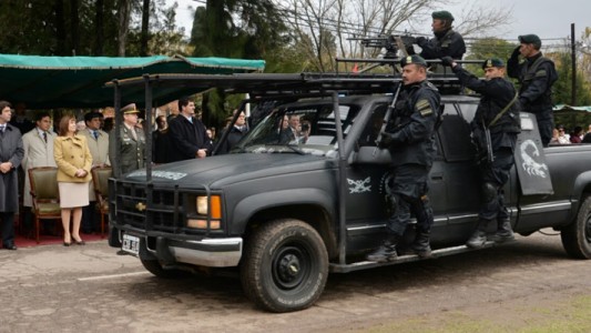 El Gobierno envía al Grupo Alacrán a la embajada en Bolivia