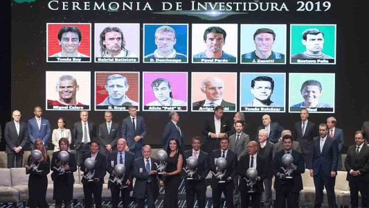 Gabriel Batistuta y Javier Zanetti entraron al Salón de la Fama del Fútbol