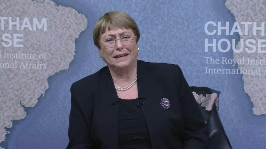 Bachelet denunció la “brutalidad policial” contra las protestas sociales