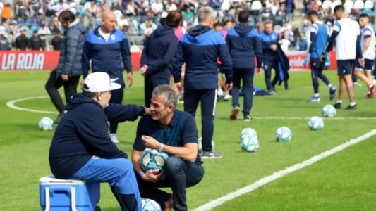 ¿Vuelve Maradona a Gimnasia? Dirigentes acordaron lista de "unidad" para que se quede como DT
