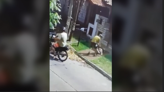 Salvaje ataque de motochorros a una joven en Quilmes