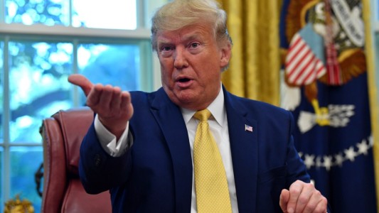 Trump: "Si no fuera por mí, Hong Kong habría sido borrado en 14 minutos"