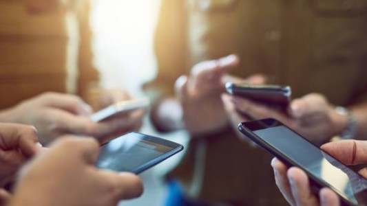 WhatsApp se podrá utilizar en varios celulares con la misma cuenta