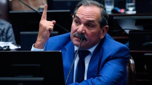 El Senado aprobó el pedido de licencia de Alperovich tras la denuncia de violación