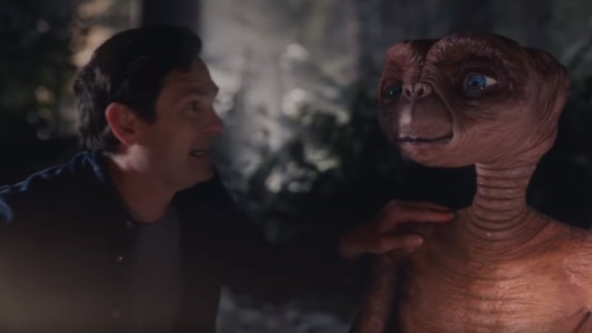 E.T. regresó a la Tierra casi cuatro décadas después y conoció a la familia de Elliott