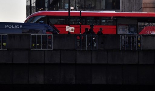 Video: mataron a un hombre sospechoso de apuñalar a varias personas en el Puente de Londres