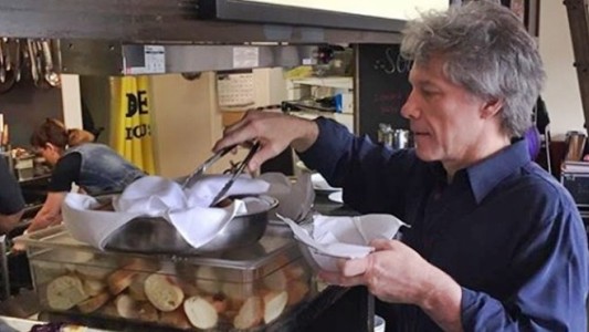 Bon Jovi abrió el tercer restaurante donde "todos son bienvenidos" aunque no tengan dinero