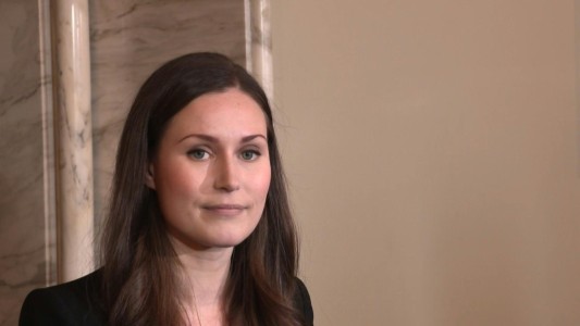 La finlandesa Sanna Marin se convirtió en la jefa de gobierno más joven del mundo