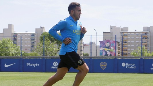 Tevez se refirió a su retiro, elogió a Riquelme y habló del "error" de irse a China