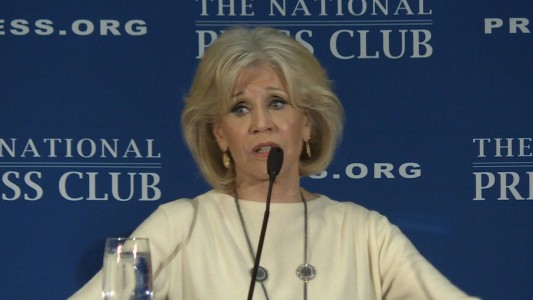 Jane Fonda planeó convencer a Trump sobre el clima con "voluptuosas" activistas