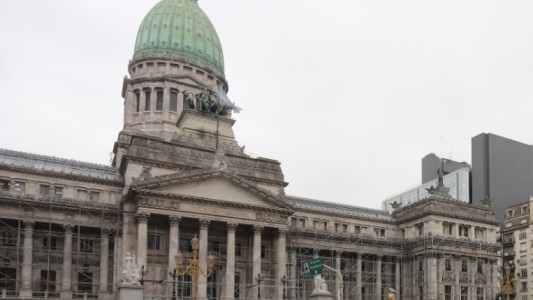 Emergencia económica: mientras se negocia por quórum en Diputados, el Senado ya confirmó sesión