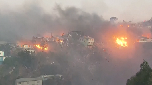 Investigan si el incendio de Valparaíso fue intencional