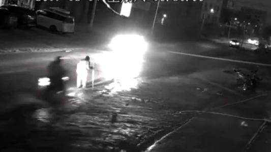 Anciano muere tras ser atropellado tres veces y ser abandonado