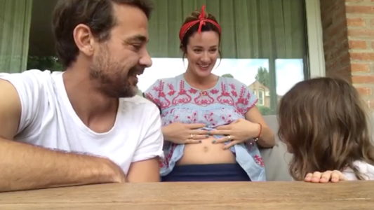 Amor total: el video en el que Paula Chaves le cuenta a sus hijos que van a tener una hermana
