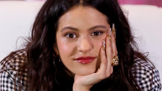 El descontrolado festejo de Rosalía para recibir el 2020: con amigas en la cama