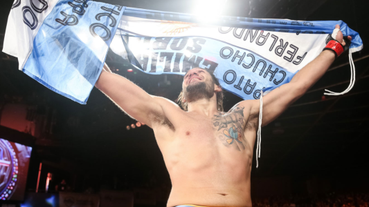 Polémico luchador cordobés: “No voy a ser tan boludo de llevar un dólar para Argentina”