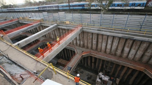 ¿Rescinden el contrato del soterramiento del tren Sarmiento?